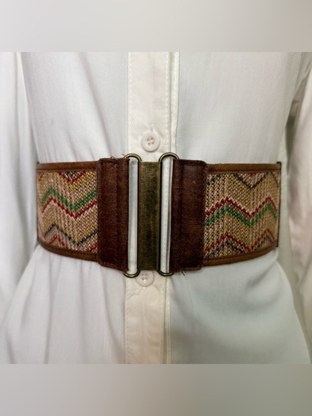 Brown PU leather chevron patterned elastic waistband belt